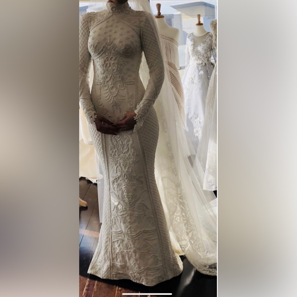 New Pic & Video added*** Zian Couture custom made wedding dress. - Picture 5 of 12